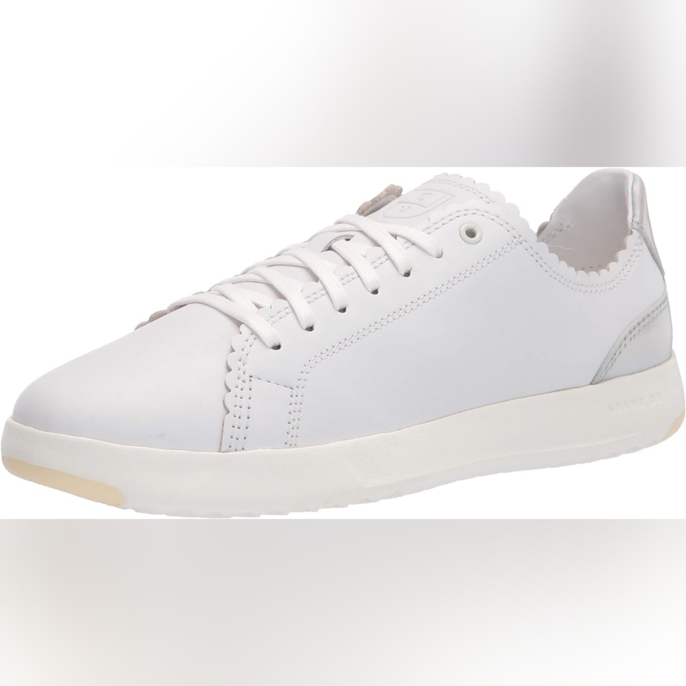 Cole Haan Sneakers Size: 9.5